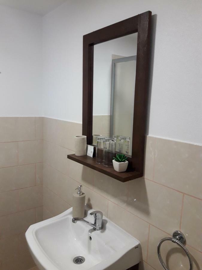 אורוויצה Oravitza Inn מראה חיצוני תמונה
