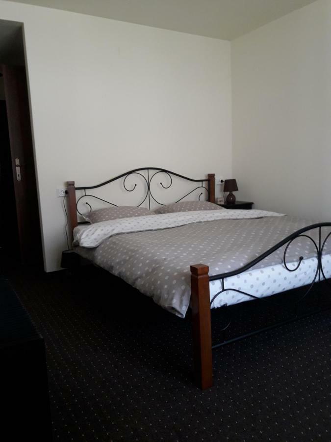אורוויצה Oravitza Inn מראה חיצוני תמונה